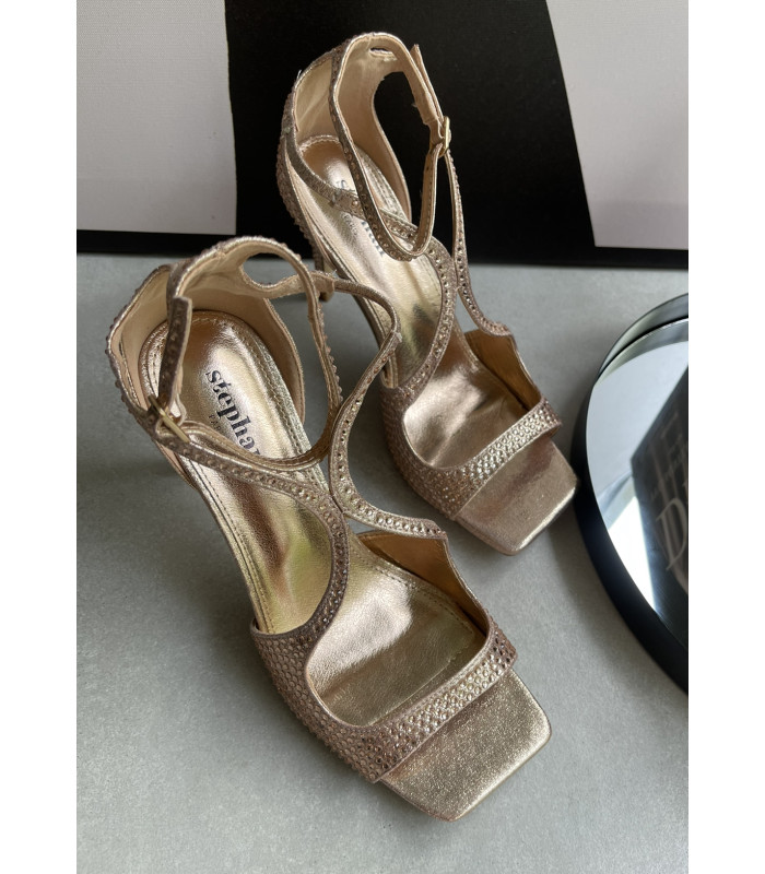 EFEKTOWNE ZŁOTE SANDAŁKI ZDOBIENIA JIMMY