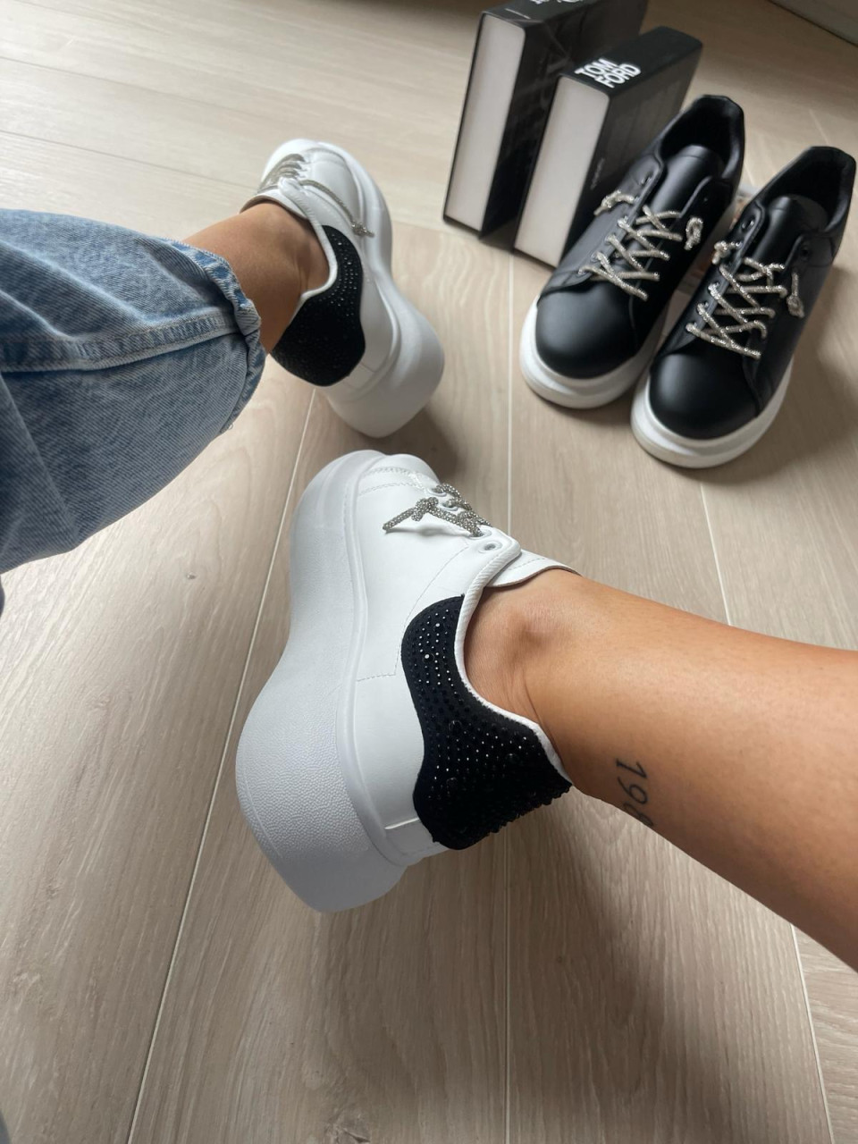 Zdobione Adidasy Alexander Czarny Tył