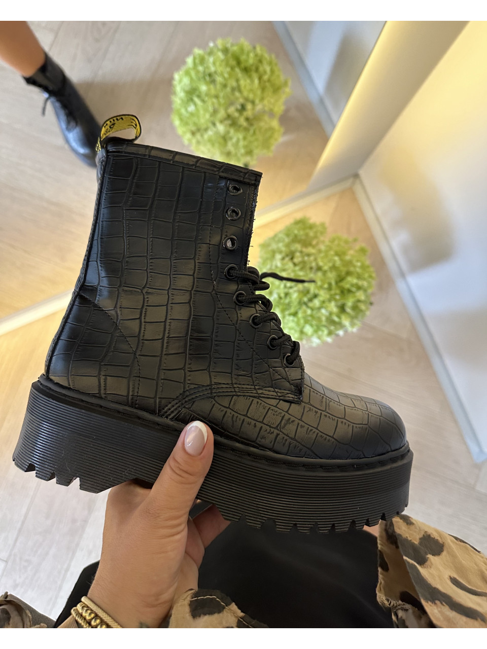 Czarne Botki Sznurowane