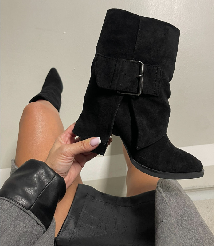 Zamszowe botki z klamrami BLACK