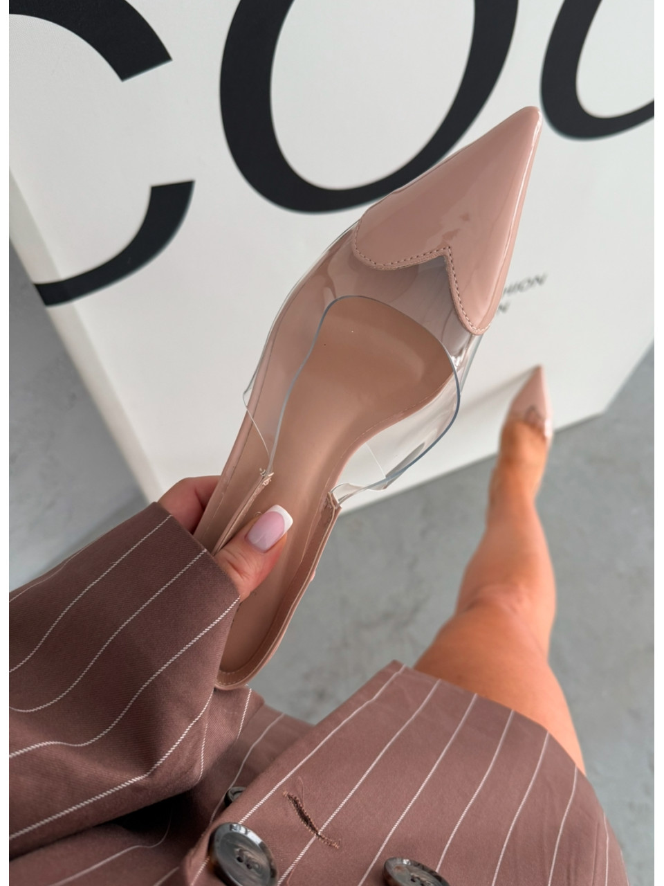 Beżowe Serca Transparentne Czółenka