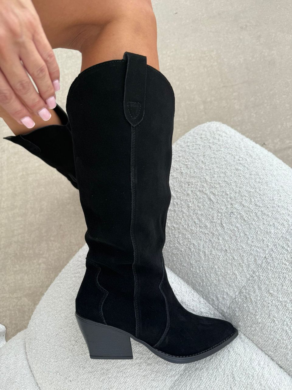 Czarne skórzane  Kowbojki Nina