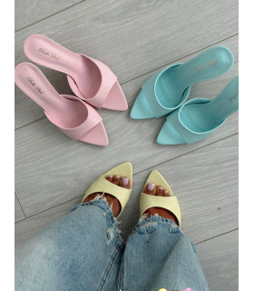 Klapki Camila Na Obcasie Niebieskie