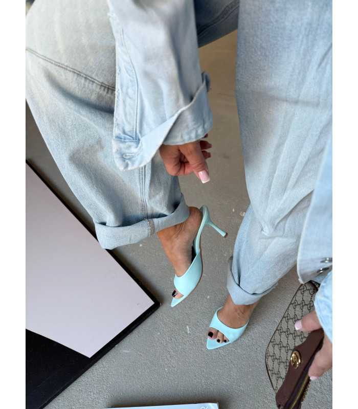 Klapki Camila Na Obcasie Niebieskie