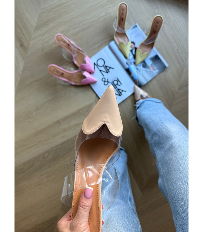 Serduszka Klapki Szpilki Beżowe