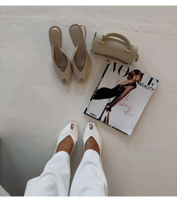 Białe Szpilki Perla Na Niskim Obcasie