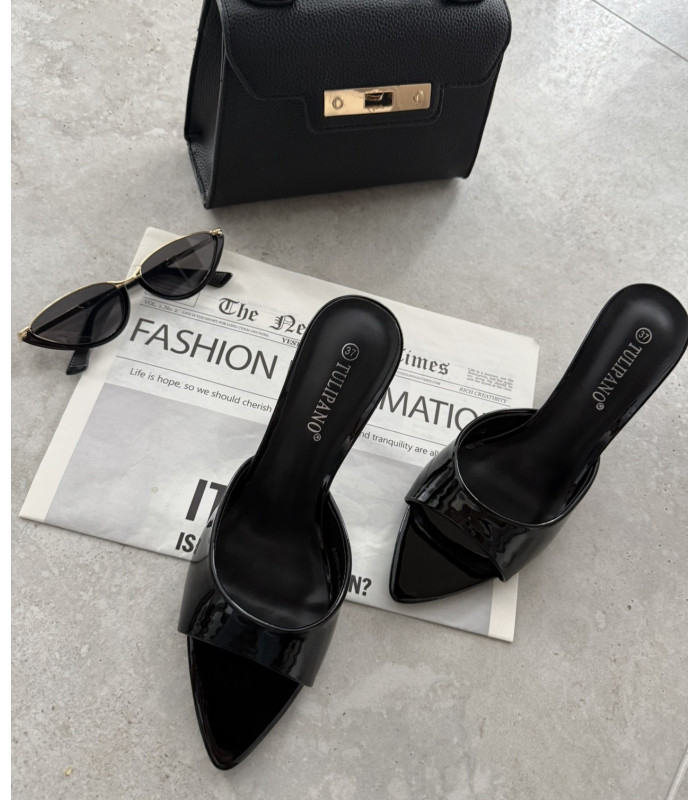 Klapki Camila  Czarne Lakier Na obcasie