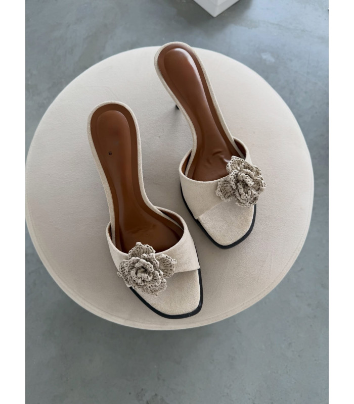 Beżowe Klapki z Beżowym kwiatem