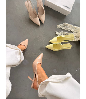 Szpilki Elegant Touch Beżowe Lakierowane