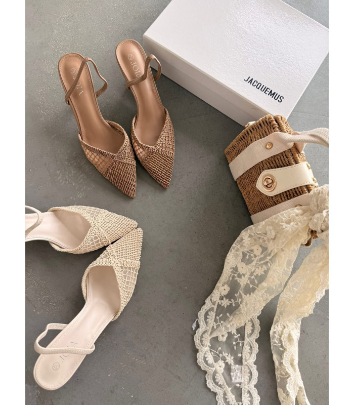 Szpilki Camelowe Desert Lace