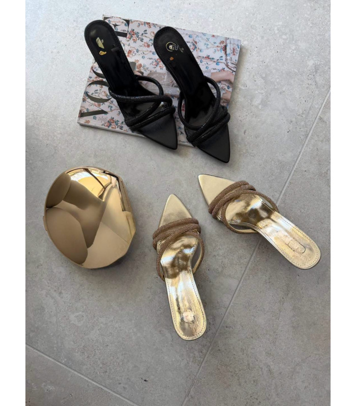 Złote Klapki Na Obcasie