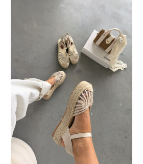 Beżowe Espadryle Apulia