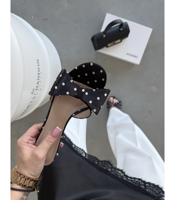 Klapki Polka Dots Czarne Kokarda