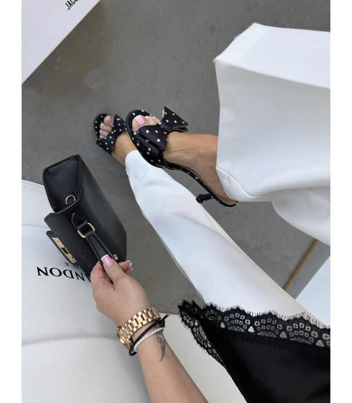 Klapki Polka Dots Czarne Kokarda