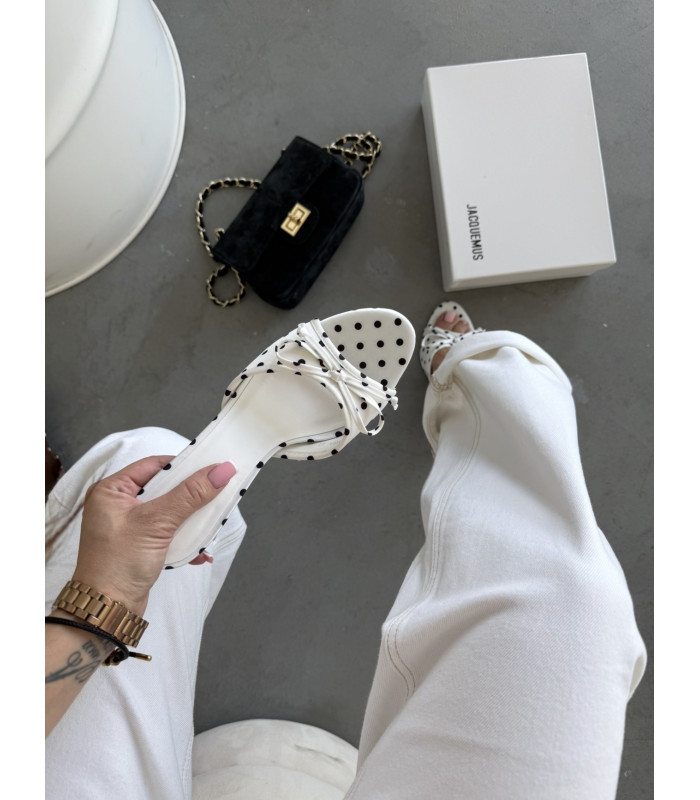 Białe Klapki Polka Dots