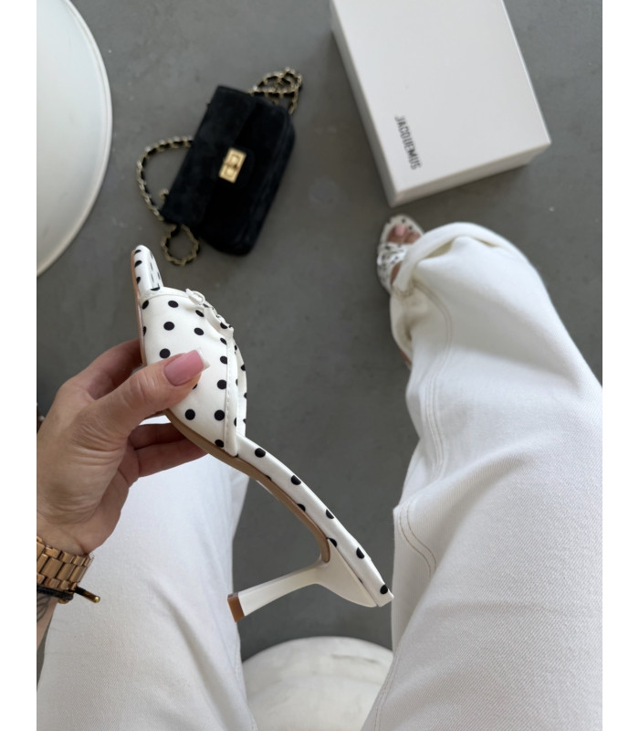 Białe Klapki Polka Dots