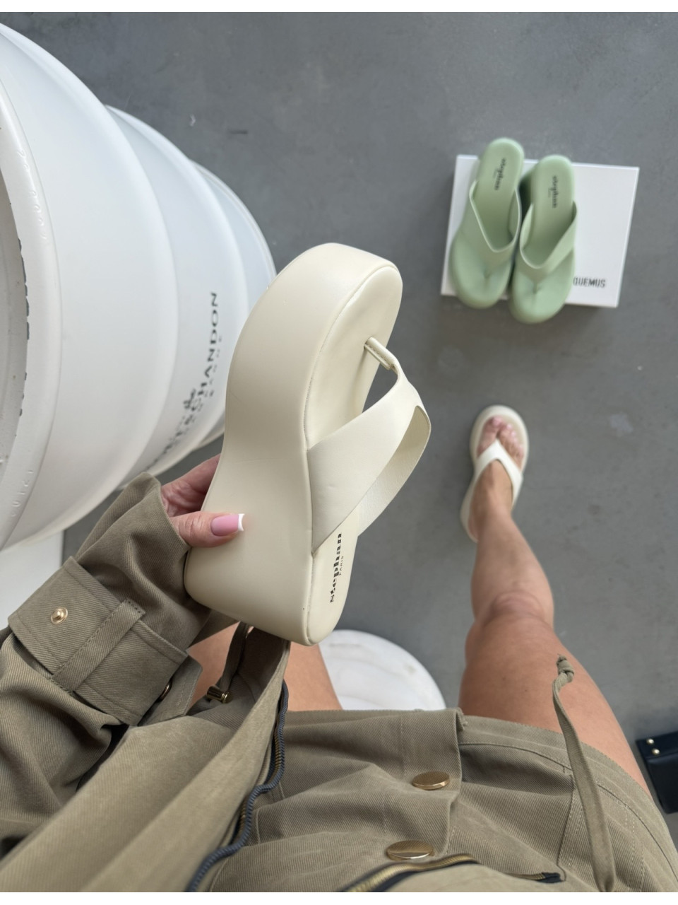 Japonki Beżowe Na Platformie