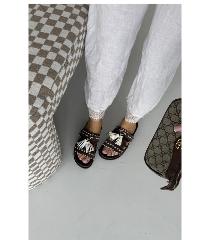 Frędzle Klapki Beż